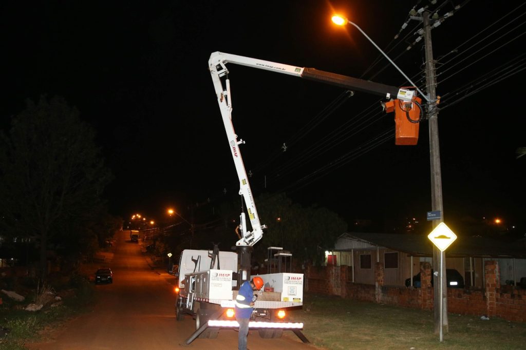 Cascavel abre licitação de R$ 10,9 milhões para aquisição de luminárias de LED
