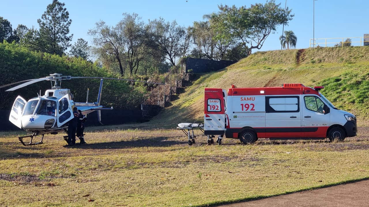Vítima de grave acidente na BR-369 é transferida de helicóptero para o HUOP em Cascavel Vítima de grave acidente na BR-369 é transferida de helicóptero para o HUOP em Cascavel