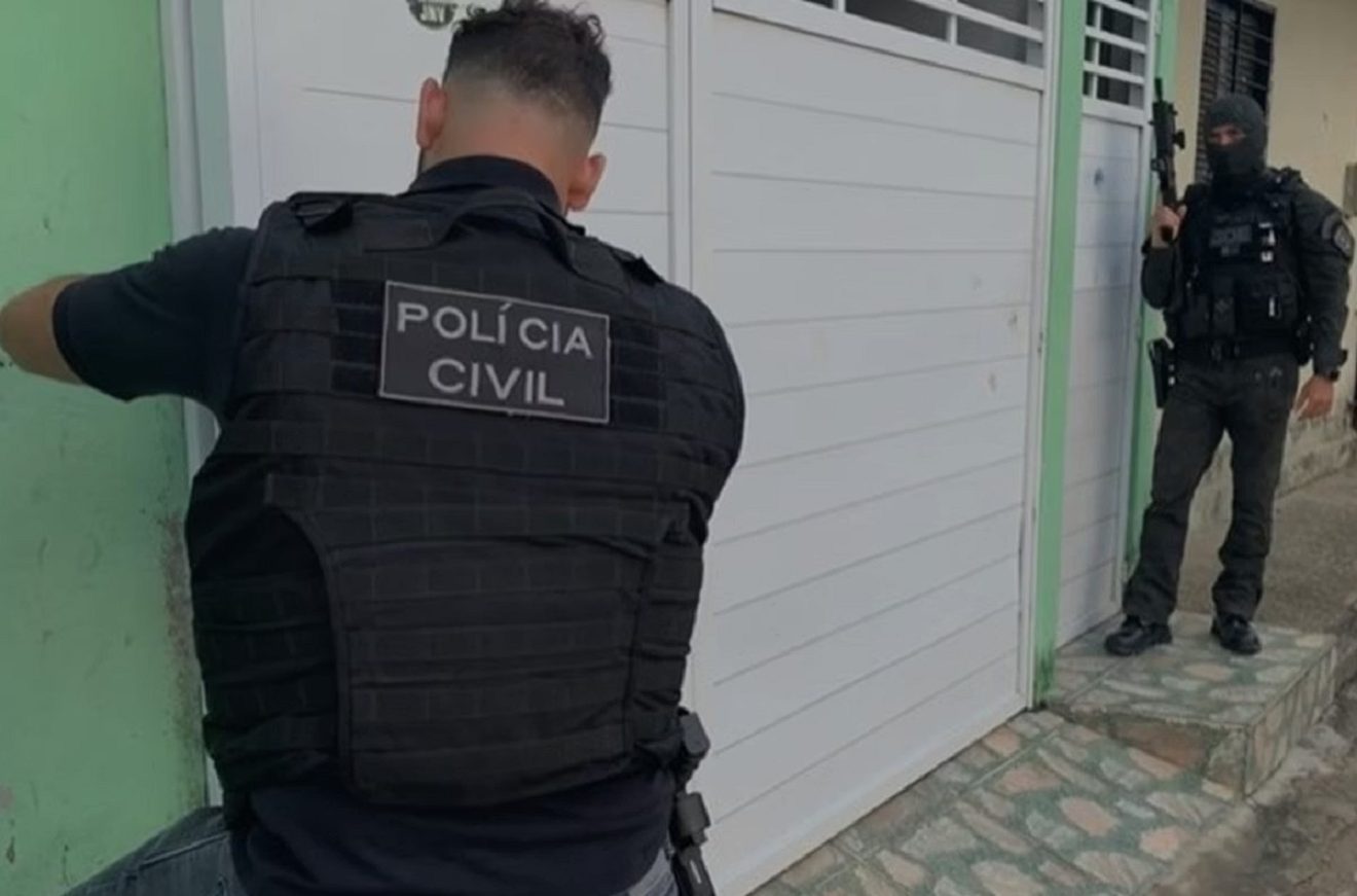 Jovem do massacre: mãe descobriu tudo e ameaçou denunciá-lo para a polícia Jovem do massacre: mãe descobriu tudo e ameaçou denunciá-lo para a polícia