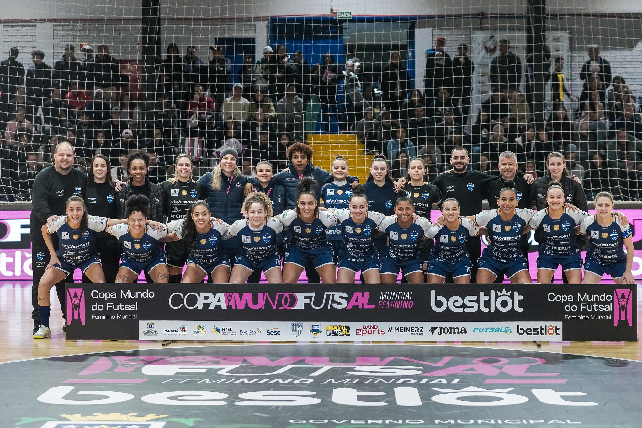 Stein Cascavel encara o Pinocho, da Argentina, pela Copa Mundo do Futsal Feminino