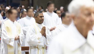 Conheça o perfil do padre preso por acusações de abuso sexual em Cascavel Imagem referente a Conheça o perfil do padre preso por acusações de abuso sexual em Cascavel