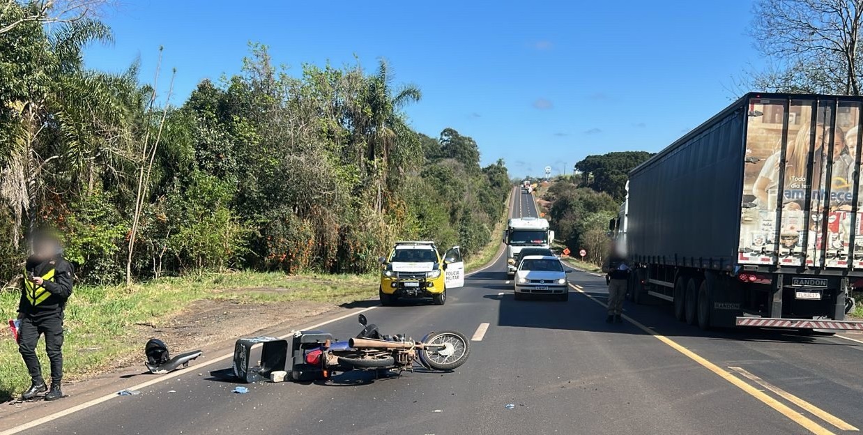 Obras na PR-280 causam fila e acidente entre moto e carro em Marmeleiro