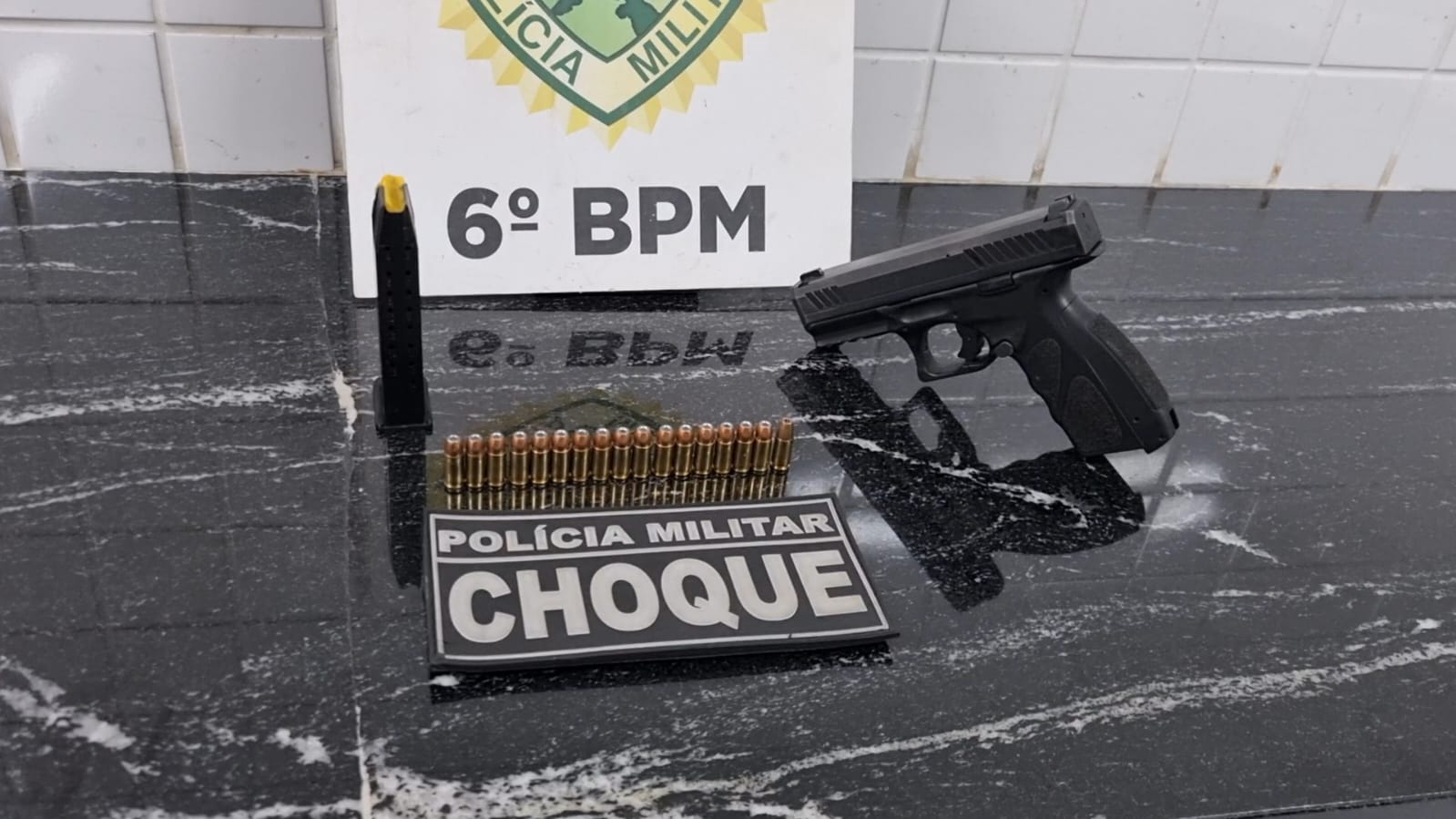 Homem é detido por porte ilegal de arma de fogo no Mantovani