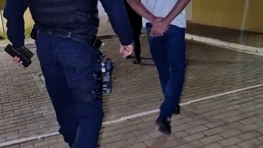 Confusão em bar: ex descumpre ordem judicial e vai parar na delegacia