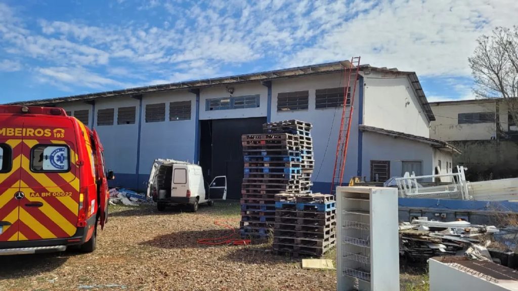 Trabalhador sofre queda de 10 metros em empresa no Parque Industrial