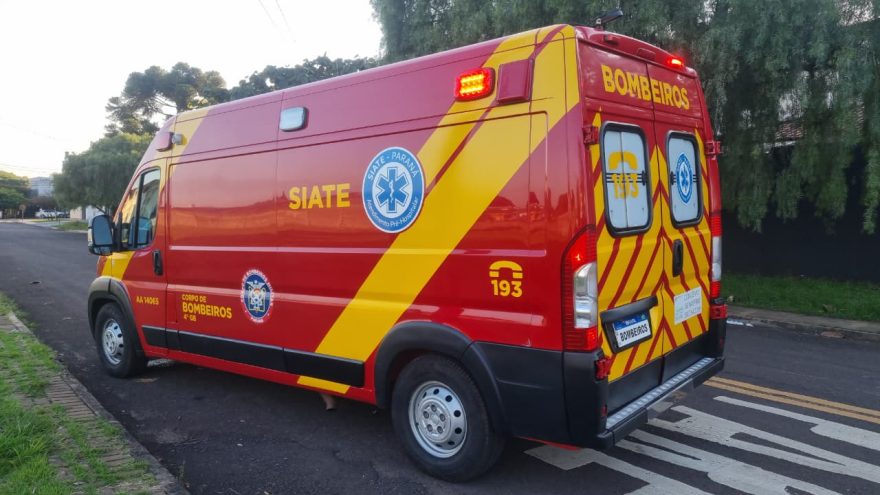 Ciclista fica ferido após ser atingido por carro no Bairro Coqueiral