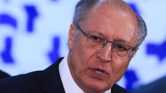 Falha em avião adia retorno de Alckmin ao Brasil Falha em avião adia retorno de Alckmin ao Brasil