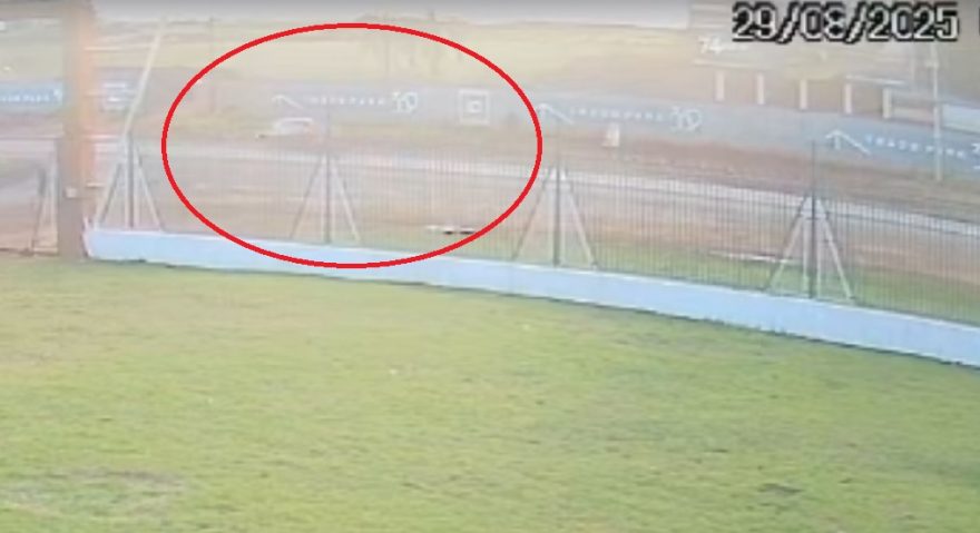 Câmera flagra acidente que deixou motociclista ferida na BR-369, em Cascavel