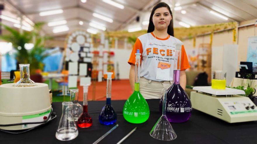 FECET agita Cascavel: jovens de todo Brasil mostram invenções e ideias geniais