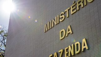 Despesas federais poderão crescer até R$ 168 bilhões em 2026