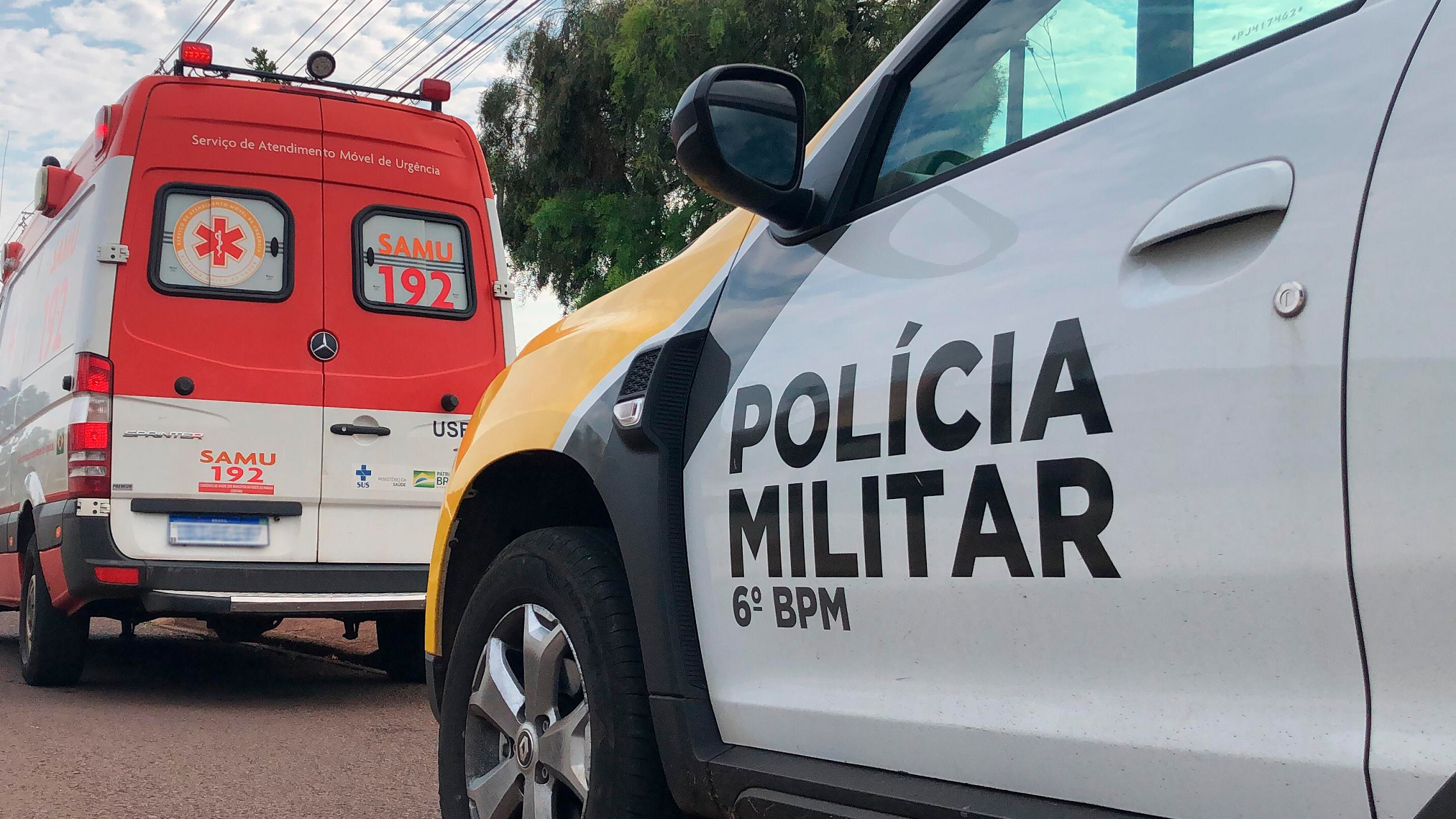 Jovem de 18 anos se afoga em piscina, é socorrido por policiais mas morre no hospital Imagem referente a Jovem de 18 anos se afoga em piscina, é socorrido por policiais mas morre no hospital