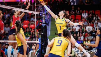 Brasil vence e pega França nas quartas do Mundial de vôlei feminino