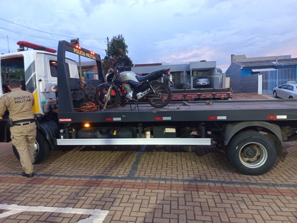 Honda CG furtada no Centro é localizada pela PM no Bairro Santa Cruz