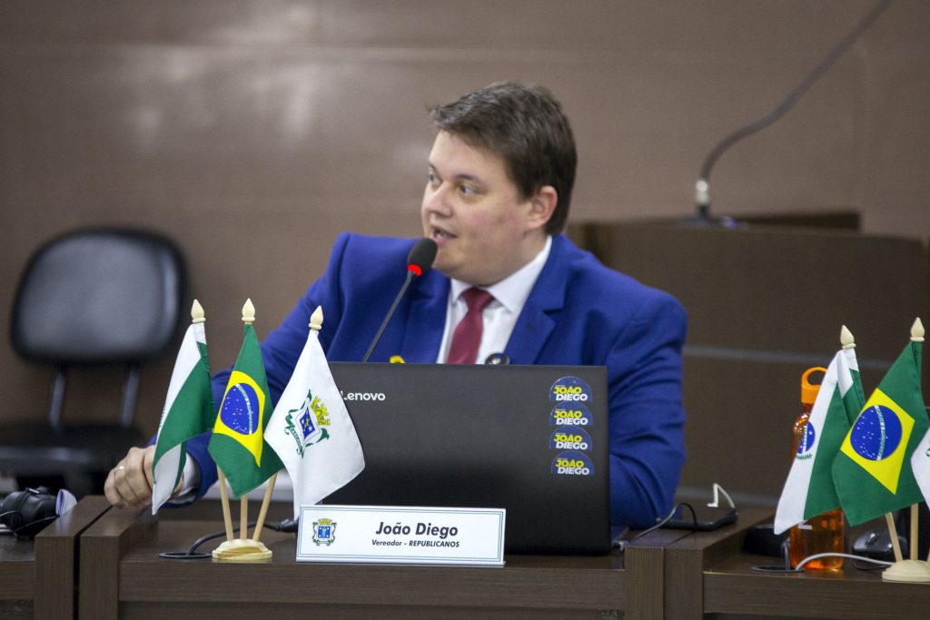 “Ainda temos muita gente porca”: afirma vereador ao apresentar lei de coleta de resíduos eletrônicos