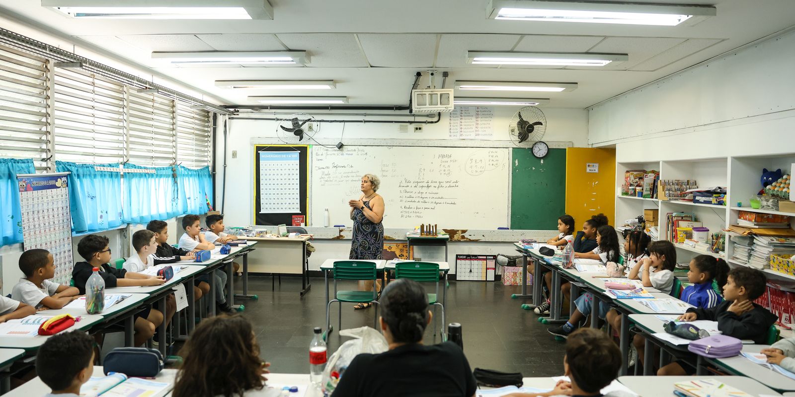 Carteira nacional do professor será entregue em outubro, anuncia MEC Imagem referente a Carteira nacional do professor será entregue em outubro, anuncia MEC