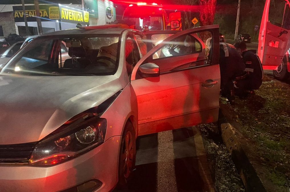 Motorista fica ferida após colisão traseira em Francisco Beltrão