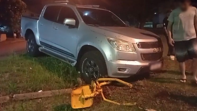 Caminhonete desce desgovernada e invade academia da terceira idade no Bairro Brasília