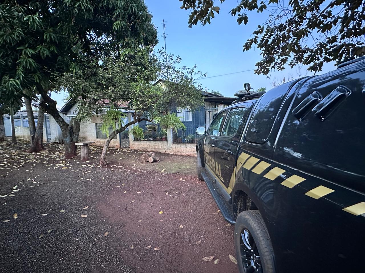 Polícia Federal deflagra operação contra tráfico de drogas e bloqueia R$ 5 milhões em bens Polícia Federal deflagra operação contra tráfico de drogas e bloqueia R$ 5 milhões em bens