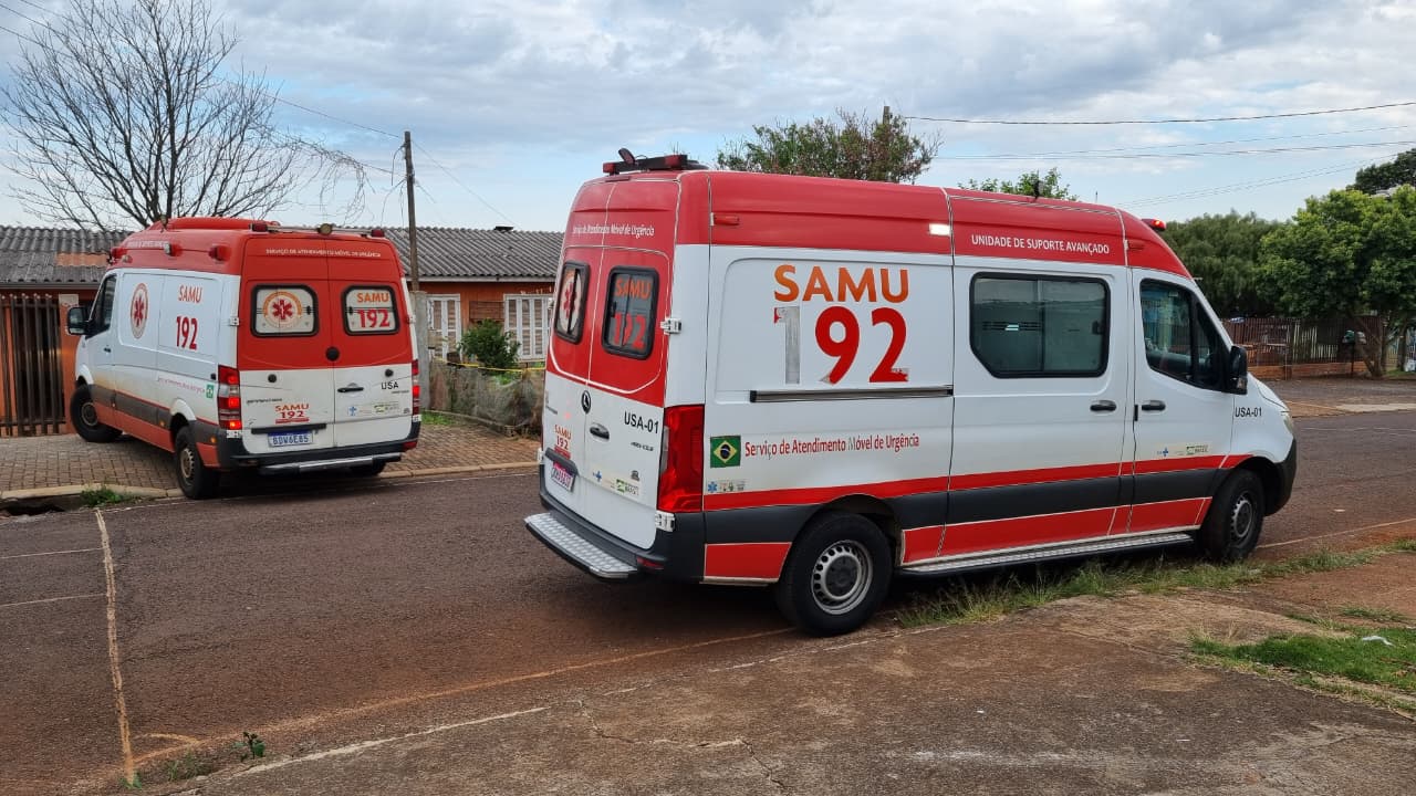 Equipes do Samu tentam reanimar paciente, mas ela morre em residência no Bairro Floresta Equipes do Samu tentam reanimar paciente, mas ela morre em residência no Bairro Floresta