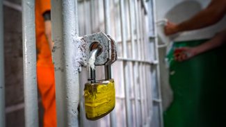 Detentas de Bangu fazem motim por causa da qualidade da comida