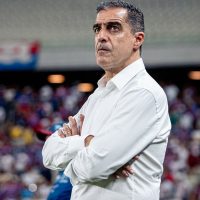 Imagem referente a Fortaleza anuncia saída do técnico português Renato Paiva