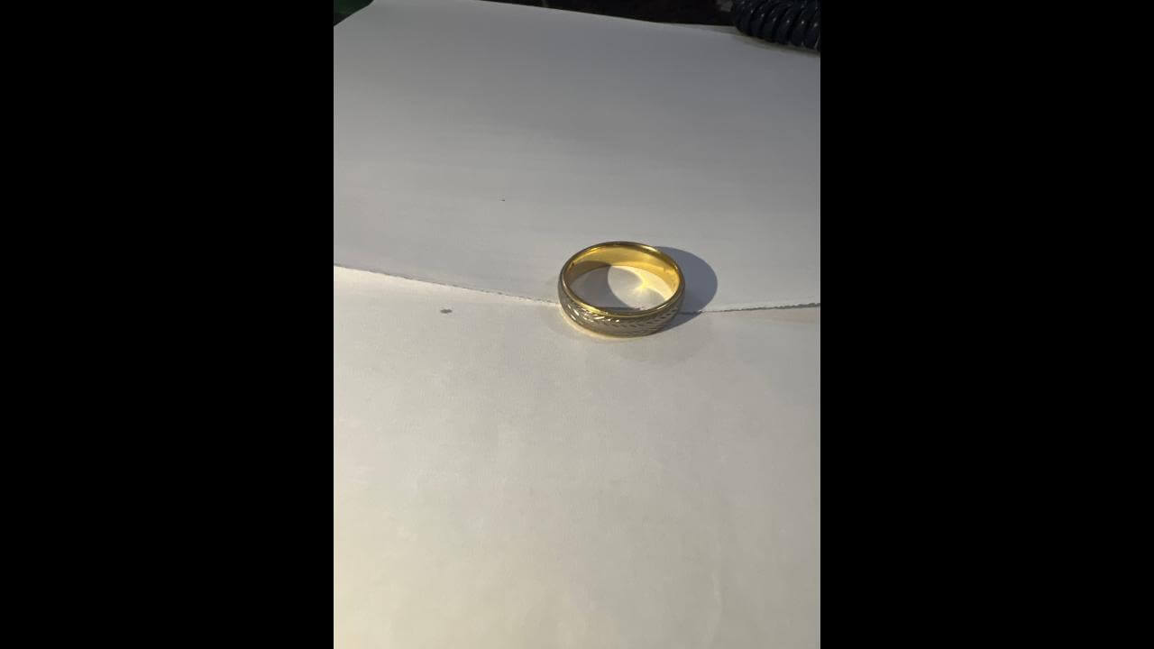 Foi perdido aliança de casamento no Centro