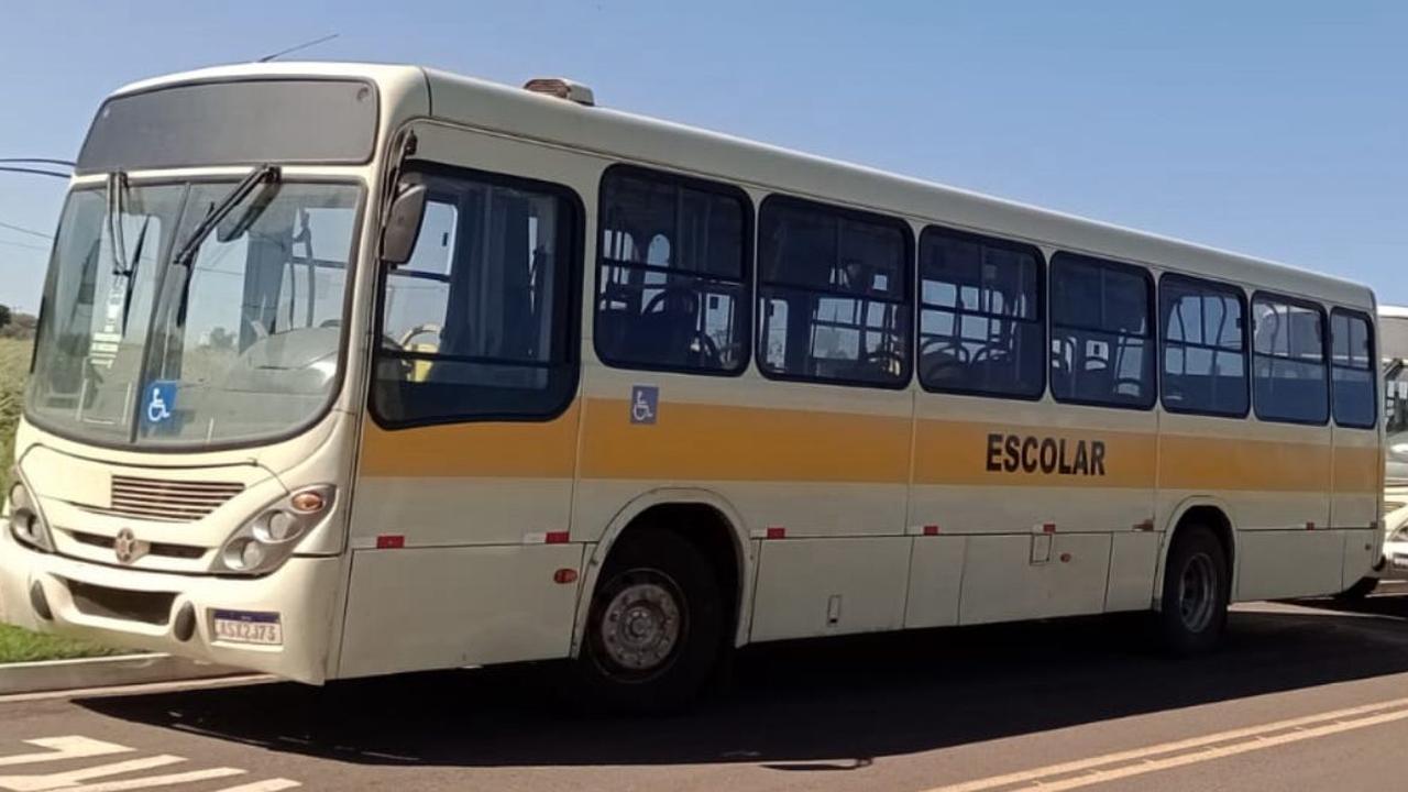 Ônibus escolar é furtado em Toledo Ônibus escolar é furtado em Toledo