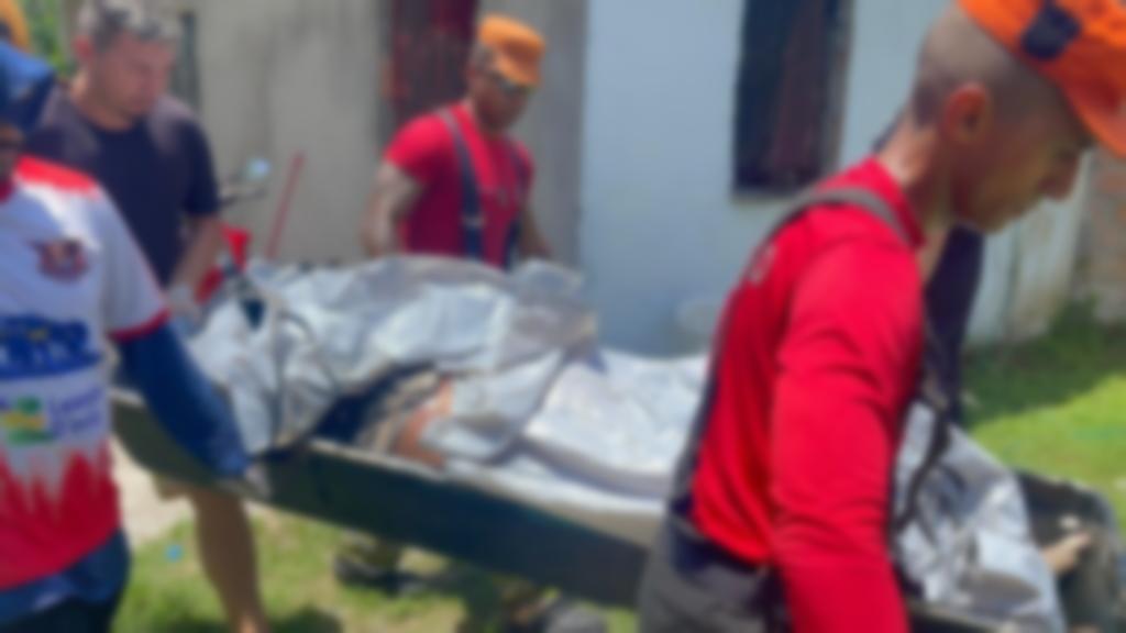 Corpo de homem que estava desaparecido é encontrado boiando em riacho Corpo de homem que estava desaparecido é encontrado boiando em riacho
