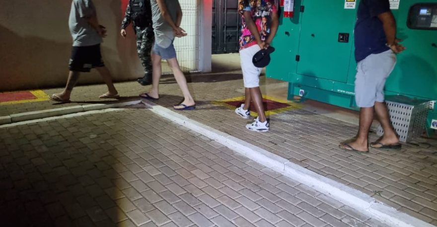 Choque detém grupo envolvido com tráfico de drogas no Conjunto Riviera