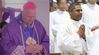 Polícia identificou 13 vítimas em investigação de abuso envolvendo padre e bispo falecido Polícia identificou 13 vítimas em investigação de abuso envolvendo padre e bispo falecido