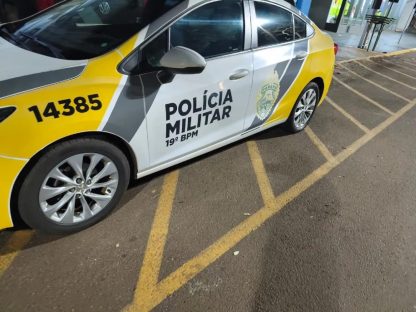 Ladrões armados rendem adolescente e furtam iPhone Ladrões armados rendem adolescente e furtam iPhone