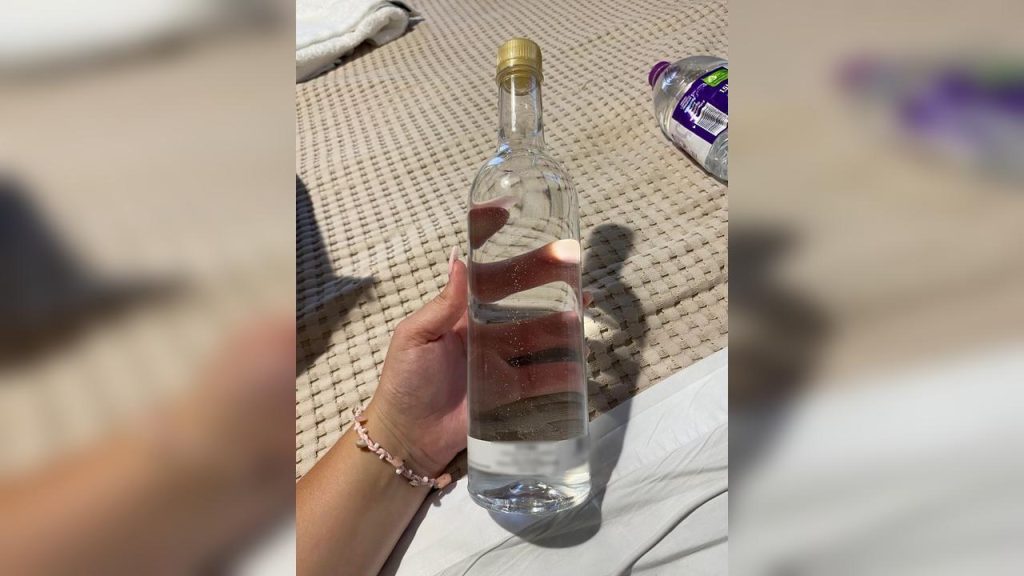 Alunos são flagrados consumindo vodka dentro de colégio estadual