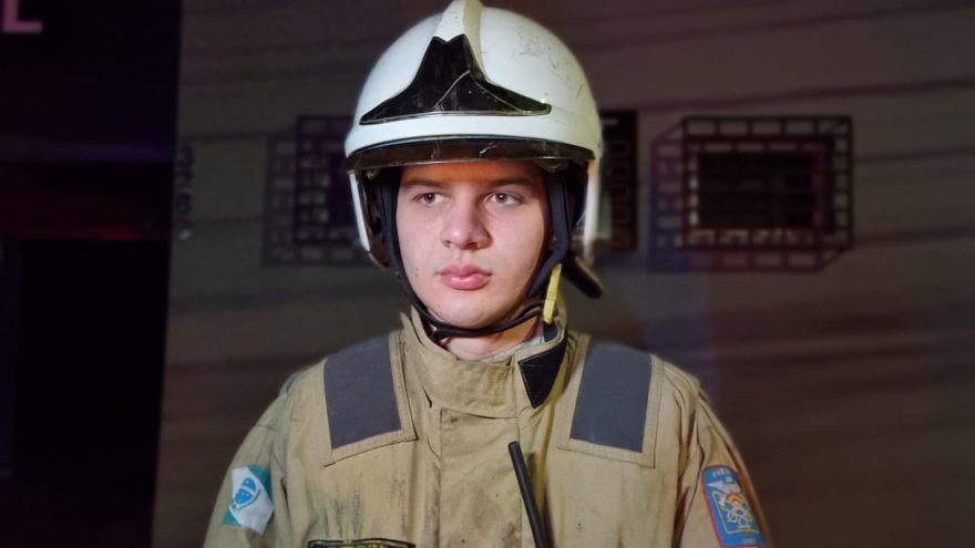 “Fogo concentrou-se no púlpito, onde estavam os equipamentos elétricos”, diz Tenente do Corpo de Bombeiros
