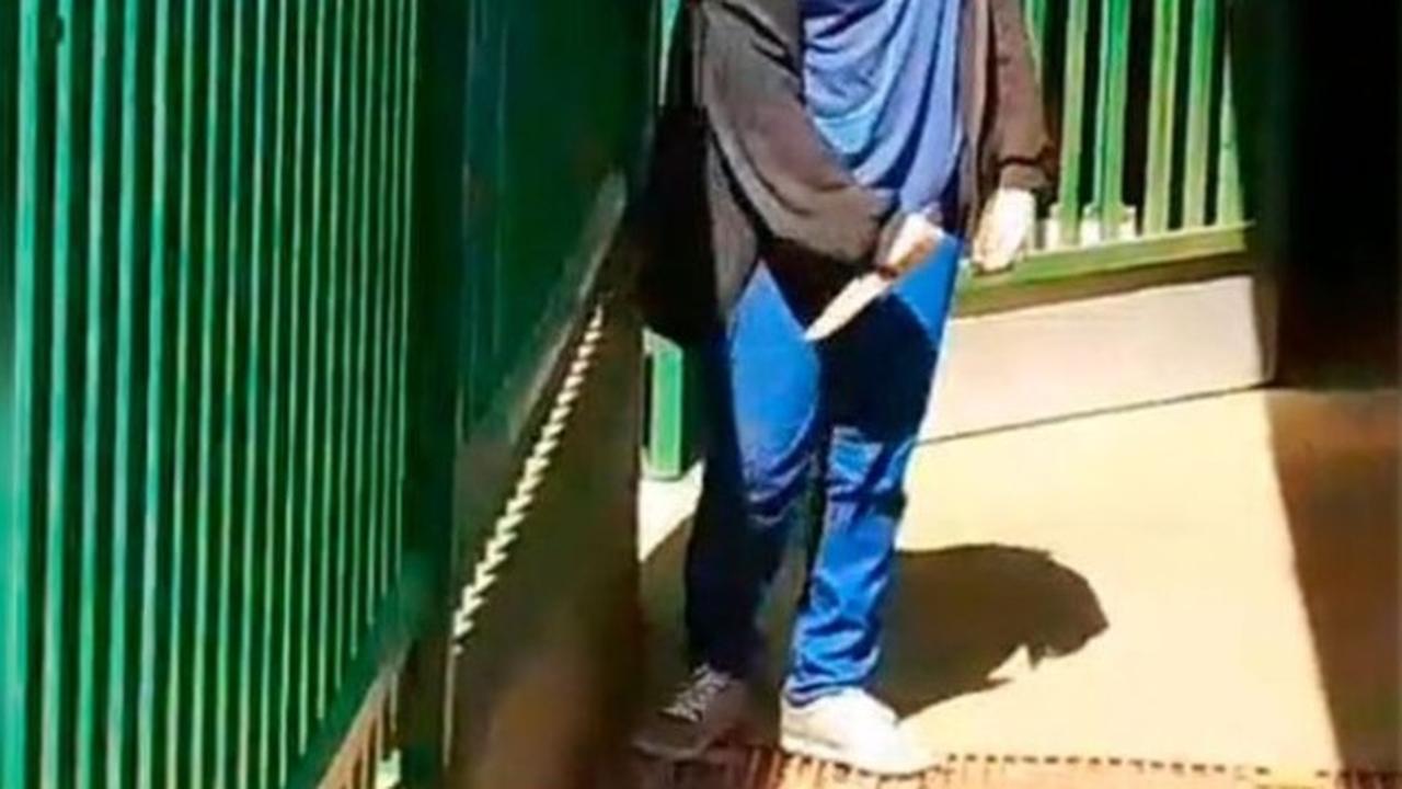 Estudante esfaqueia colegas dentro de Escola Estadual após desentendimento