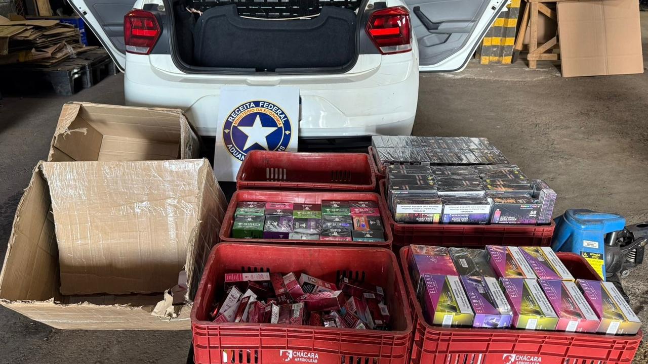 Receita Federal apreende mais de 1.500 cigarros eletrônicos e essências em Cascavel