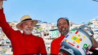 Governo lança programa para distribuir gás a 15,5 milhões de famílias