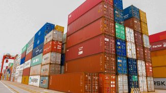 Balança comercial tem saldo positivo de US$ 6,1 bi em agosto Balança comercial tem saldo positivo de US$ 6,1 bi em agosto