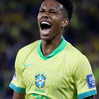 Brasil joga bem no Maracanã e derrota Chile pelas Eliminatórias Imagem referente a Brasil joga bem no Maracanã e derrota Chile pelas Eliminatórias