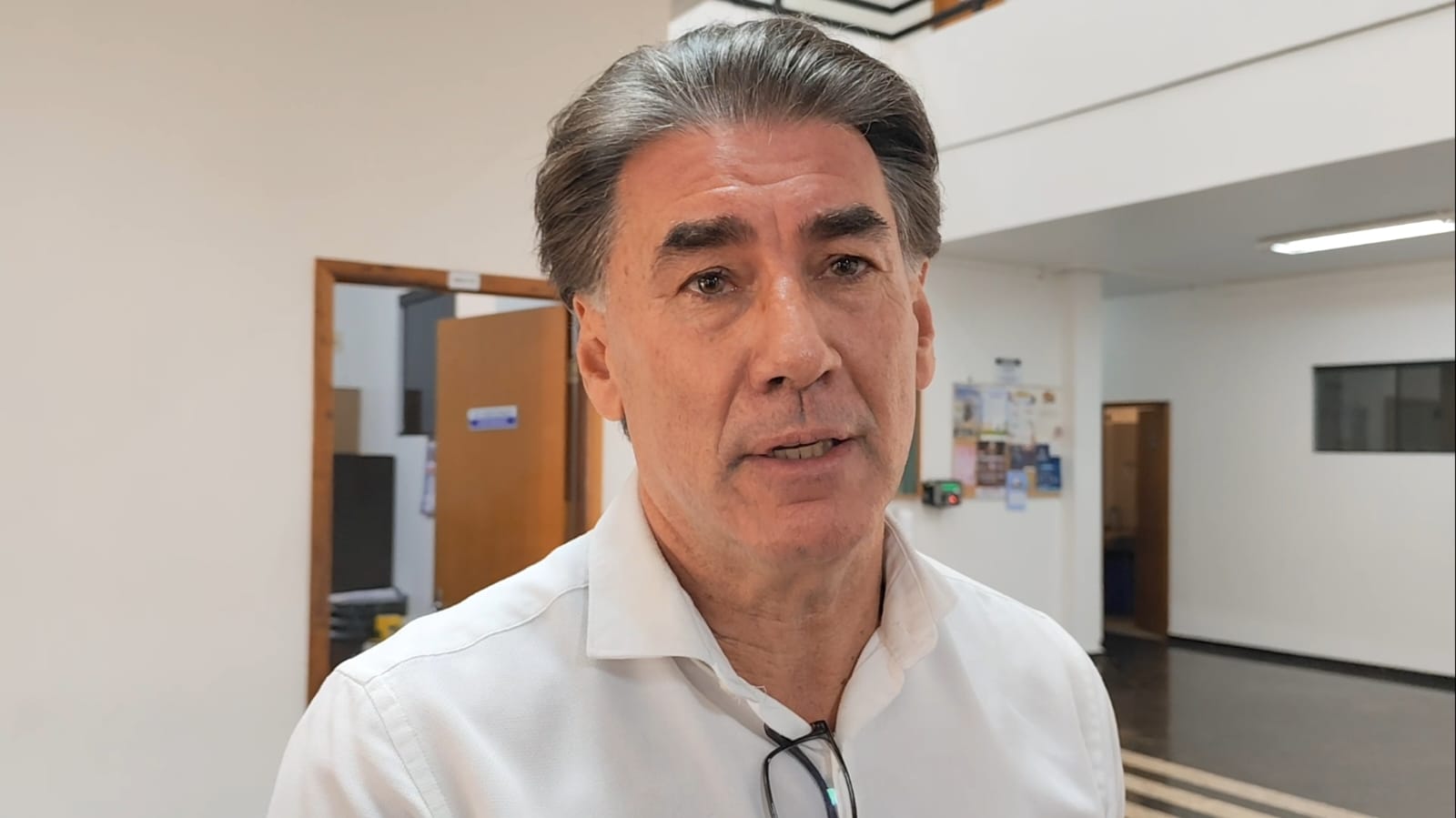 CPI do Professor Monstro: "Acho que eu tinha o dever de estar aqui", afirma Leonaldo Paranhos