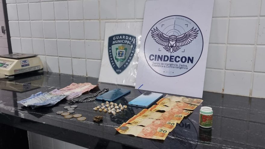Adolescentes são apreendidos e um adulto é detido em ponto de tráfico no Interlagos