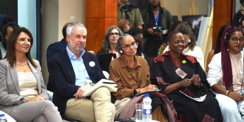 Imagem referente a Marina pede apoio a países pobres para fim dos combustíveis fósseis