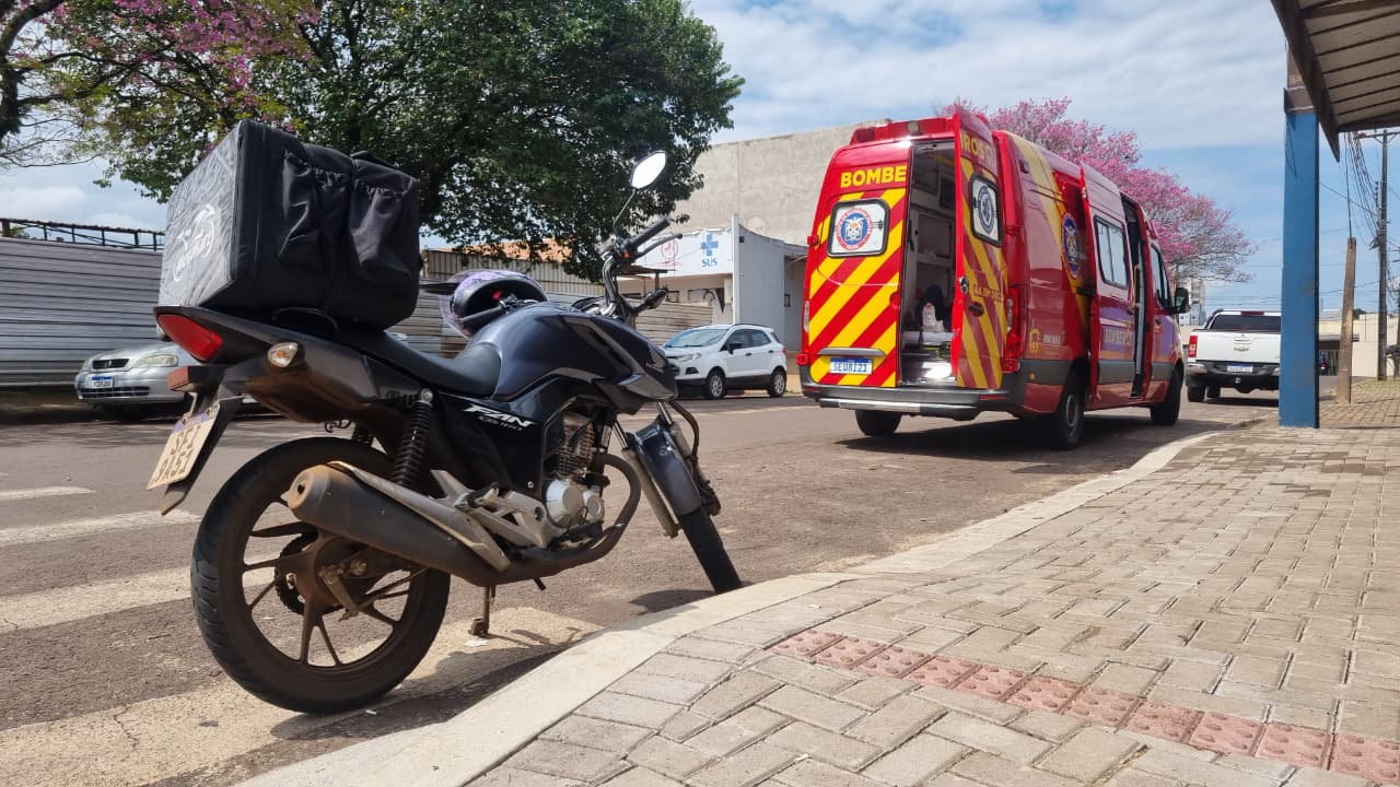 Motociclista sofre fratura em acidente com Astra no bairro São Cristóvão, em Cascavel