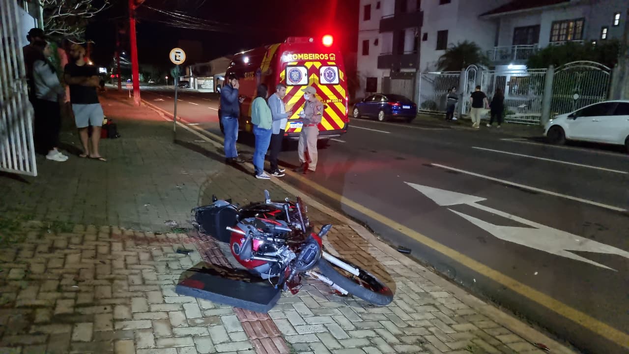 Mais um motociclista é socorrido pelo Siate após acidente de trânsito em Cascavel