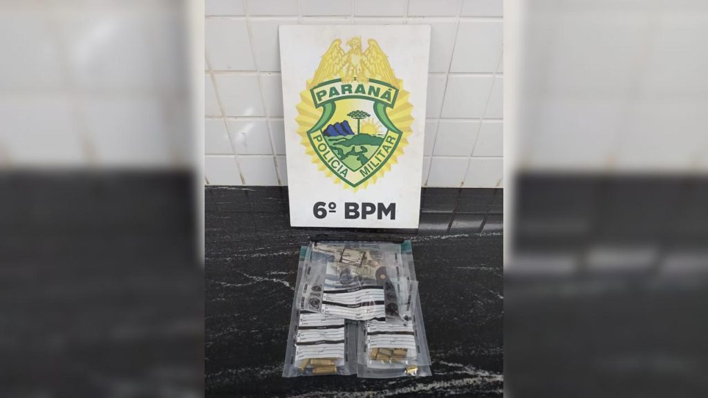 Dois são presos com revólver após disparos em via pública no bairro Santa Cruz