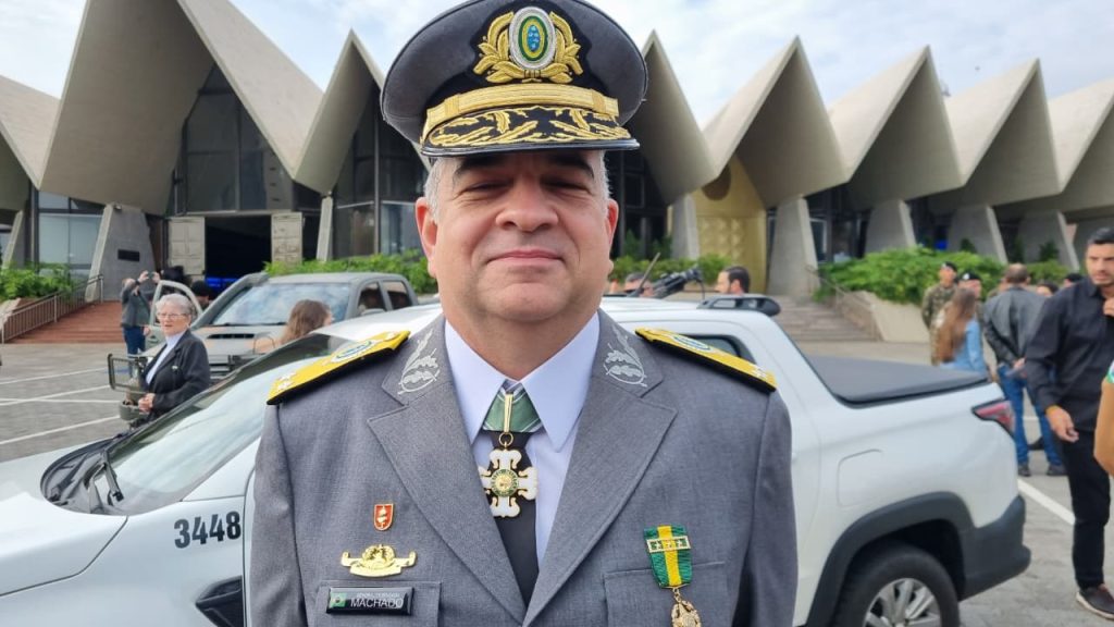 General Machado fala sobre união de povos e patriotismo no desfile da Independência