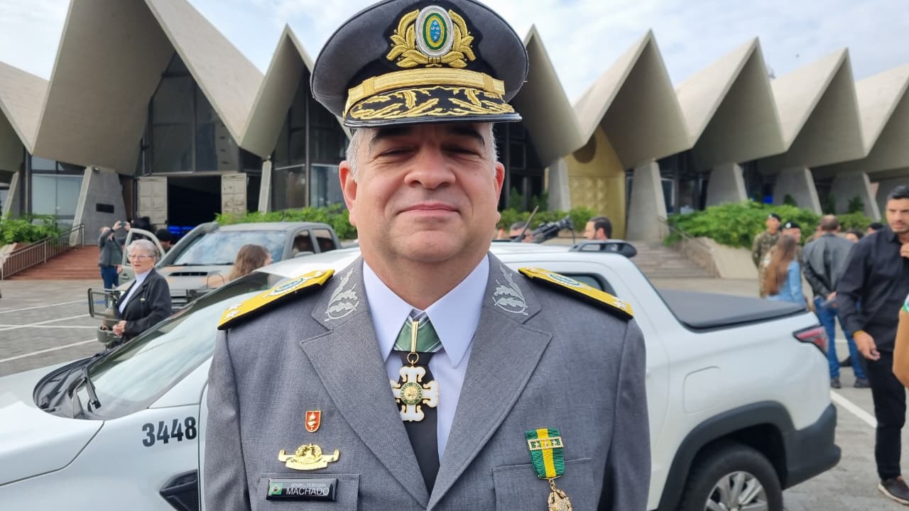 General Machado fala sobre união de povos e patriotismo no desfile da Independência