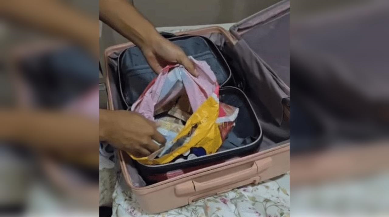 PF acha R$ 470 mil em pacote de bala Fini PF acha R$ 470 mil em pacote de bala Fini