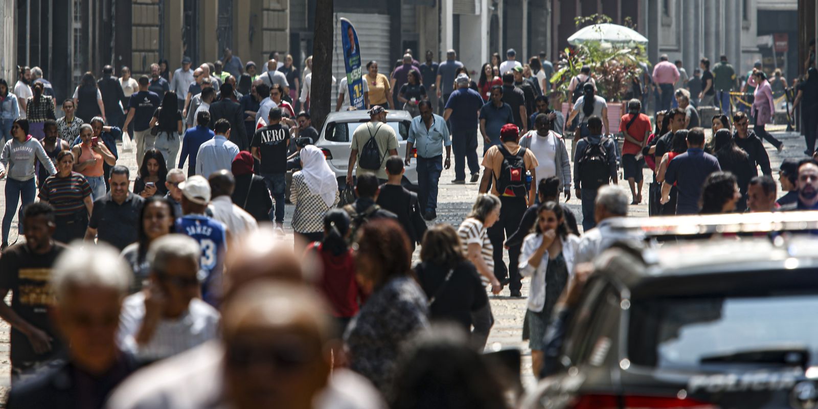 Mais de 6,5 milhões de famílias deixaram linha da pobreza em 2 anos Mais de 6,5 milhões de famílias deixaram linha da pobreza em 2 anos