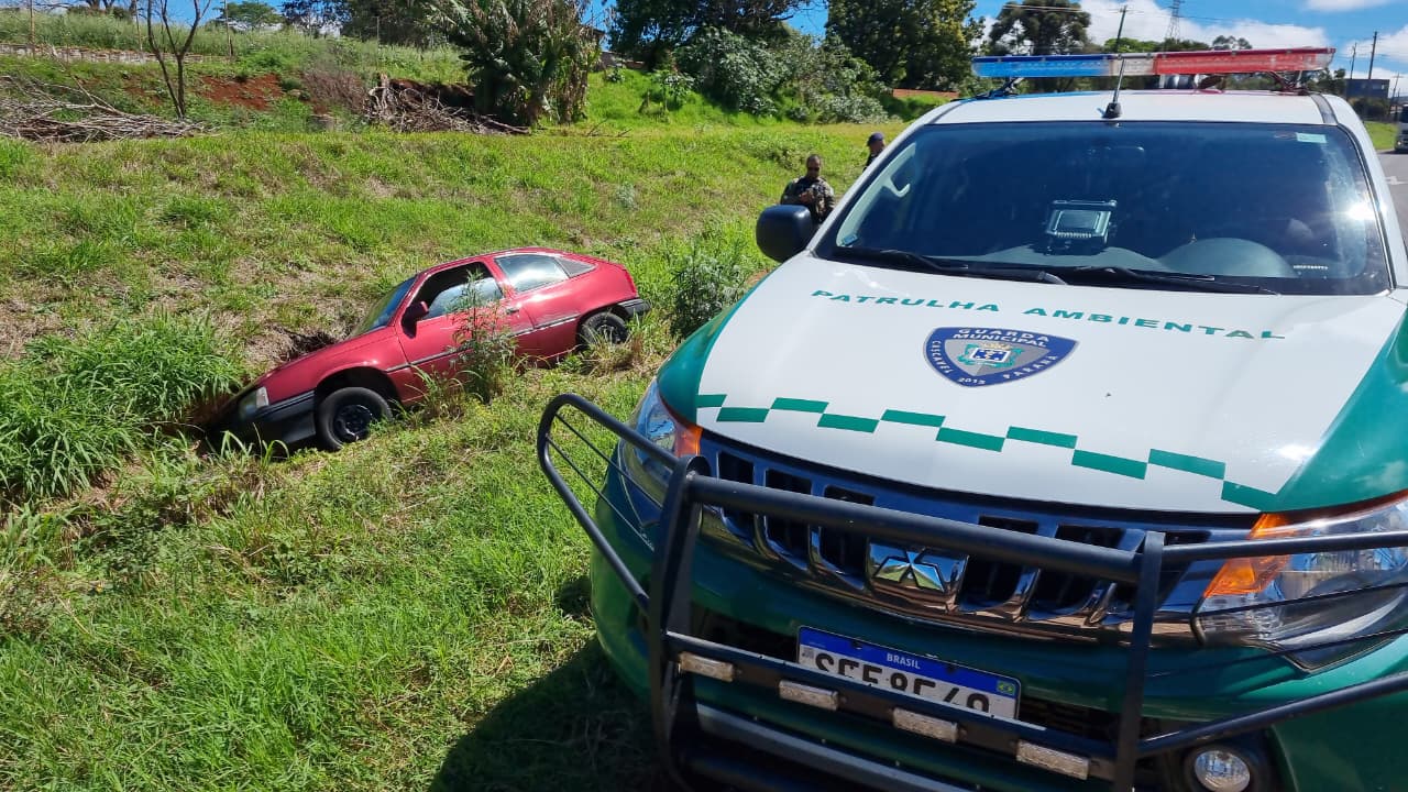 Mulher reconhece Kadett furtado em reportagem da CGN e Guarda Municipal recupera veículo em Cascavel Mulher reconhece Kadett furtado em reportagem da CGN e Guarda Municipal recupera veículo em Cascavel