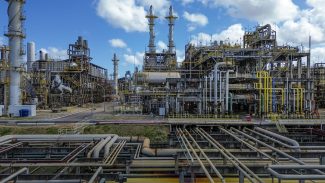 Faturamento da indústria subiu 5% em 2025, mostra CNI Faturamento da indústria subiu 5% em 2025, mostra CNI